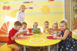 Детский сад «Белоснежка». В детских садах Управления дошкольных подразделений ООО «Газпром добыча Уренгой» большое внимание уделяется питанию, а также укреплению здоровья дошкольников