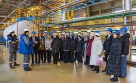 Экскурсия для участников мероприятия на производственном объекте  ООО «Газпром добыча Уренгой»