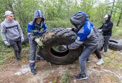 Ежегодная экологическая акция «Газпром добыча Уренгой» по уборке городских и прилегающих территорий «Чистый город»