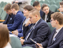 Защита итоговых научно-исследовательских работ учащихся «Газпром-класса»