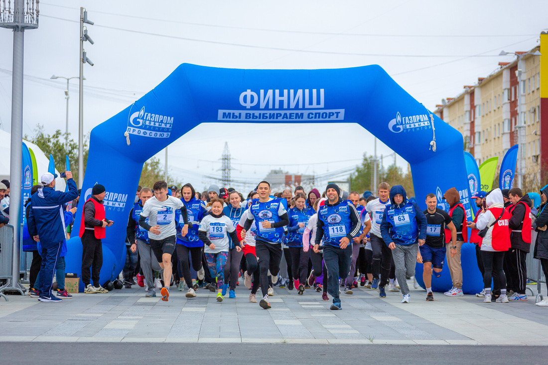 Дружный старт участников «Ямальского марафона — 2022»