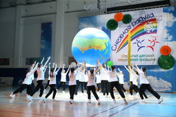 ООО «Газпром добыча Уренгой» выступает организатором спортивного детского фестиваля «Снежная радуга»