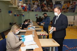 Сотрудники ООО «Газпром добыча Уренгой» принимают участие в голосовании