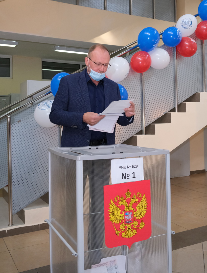 Свой выбор сделал начальник отдела охраны окружающей среды Уренгойского газопромыслового управления ООО «Газпром добыча Уренгой» Вячеслав Григорьев