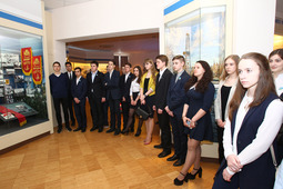 Ученики "Газпром-классов" в Музее истории ООО "Газпром добыча Уренгой"