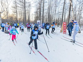 Массовый лыжный забег сотрудников ООО "Газпром добыча Уренгой" на профсоюзной лыжне