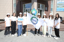 Участники проекта „Экологический отряд ООО „Газпром добыча Уренгой“