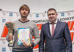 Павел Захаров — победитель в номинации "Лучший тренер"
