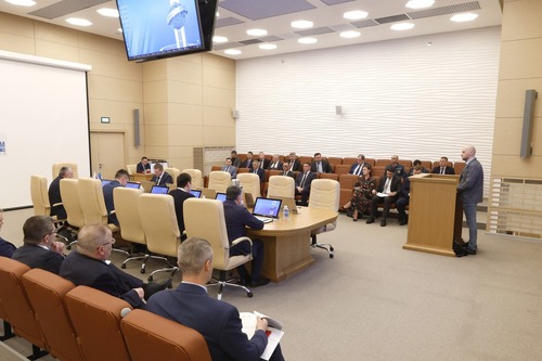 Участники совещания выступили с докладами о результатах работы по производственной безопасности в ООО «Газпром добыча Уренгой» за 2023 год