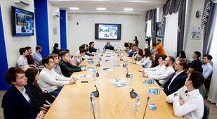 Круглый стол „Профессиональная адаптация молодежи в дочерних предприятиях ПАО „Газпром“ для студентов для Уфимского нефтяного