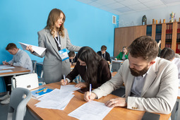 Участники XXV Открытого конкурса молодых специалистов на право трудоустройства в дочерние компании Группы «Газпром» выполняют задания второго этапа