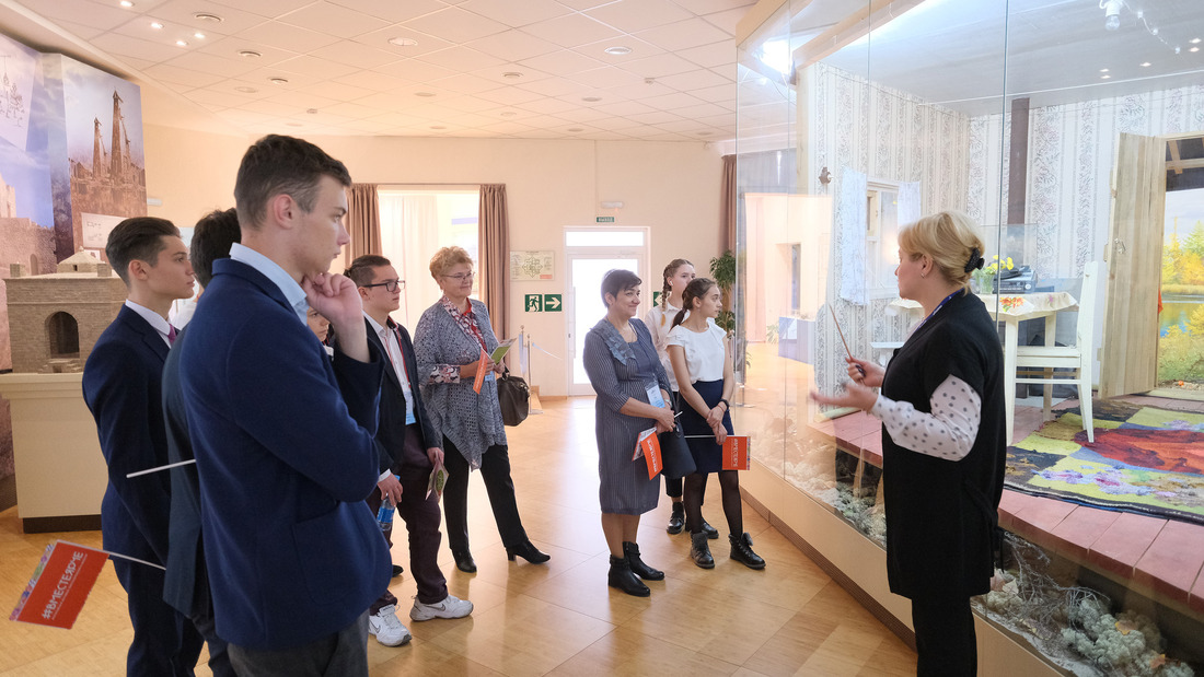 Экскурсия в Музее истории Общества "Газпром добыча Уренгой"