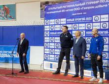 Участников и гостей турнира приветствовал генеральный директор ООО "Газпром добыча Уренгой" Александр Корякин