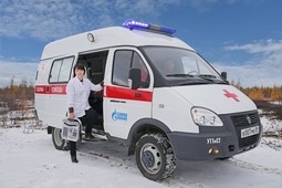 Один из двух новых реанимационных автомобилей МСЧ ООО "Газпром добыча Уренгой"