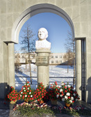 Памятник Сабиту Атаевичу Оруджеву