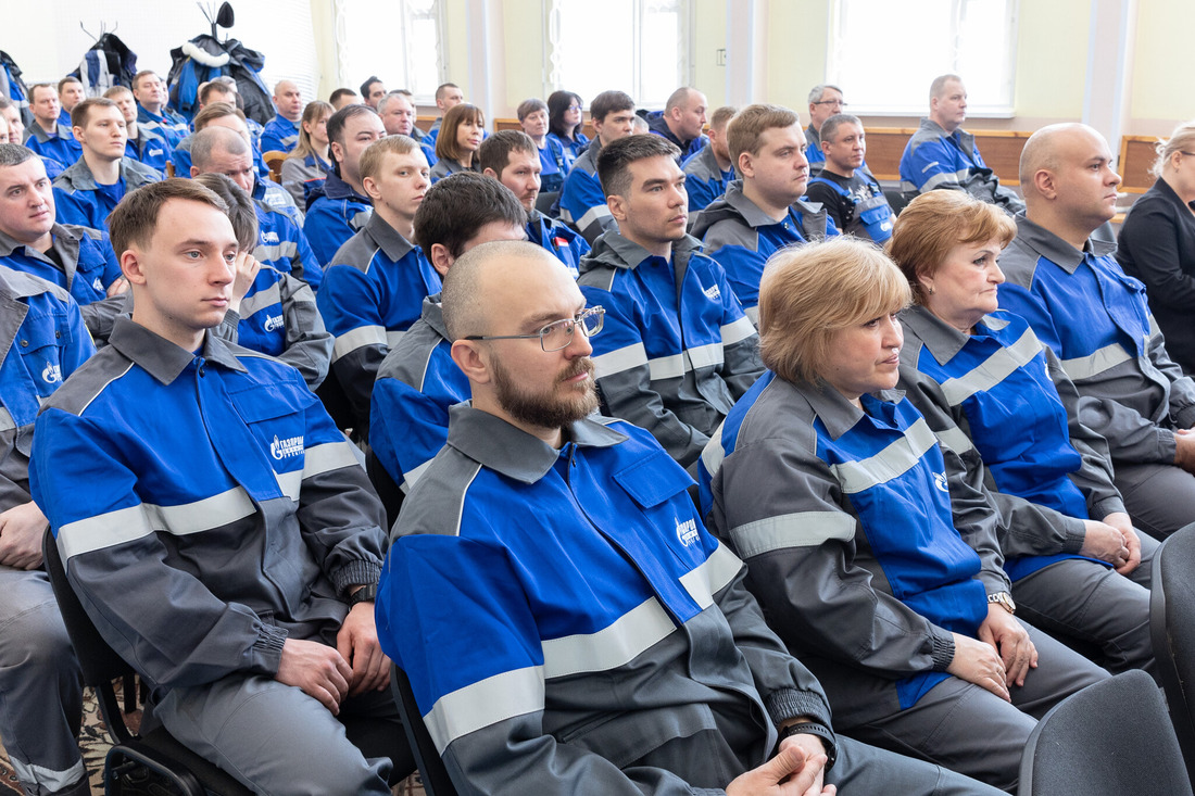 Во время открытого диалога между участниками производственного процесса особое внимание уделялось вопросам создания комфортных жилищных условий для сотрудников вахтового метода