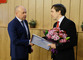Генеральный директор Общества «Газпром добыча Уренгой» Александр Корякин поздравил победителя