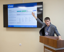 Участник конференции Николай Ковтунов презентует свой проект