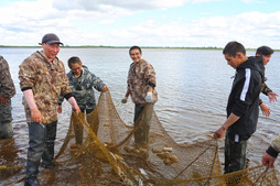 Рыбный промысел — традиционный вид деятельности для коренных жителей Крайнего Севера