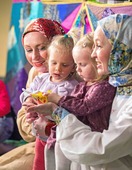 Московские актеры провели интерактив с малышами во время спектакля «Гуси-лебеди»