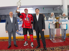 Торжественная церемония награждения победителей Чемпионата по хоккею с шайбой ООО «Газпром добыча Уренгой» между филиалами Общества сезона 2021\2022