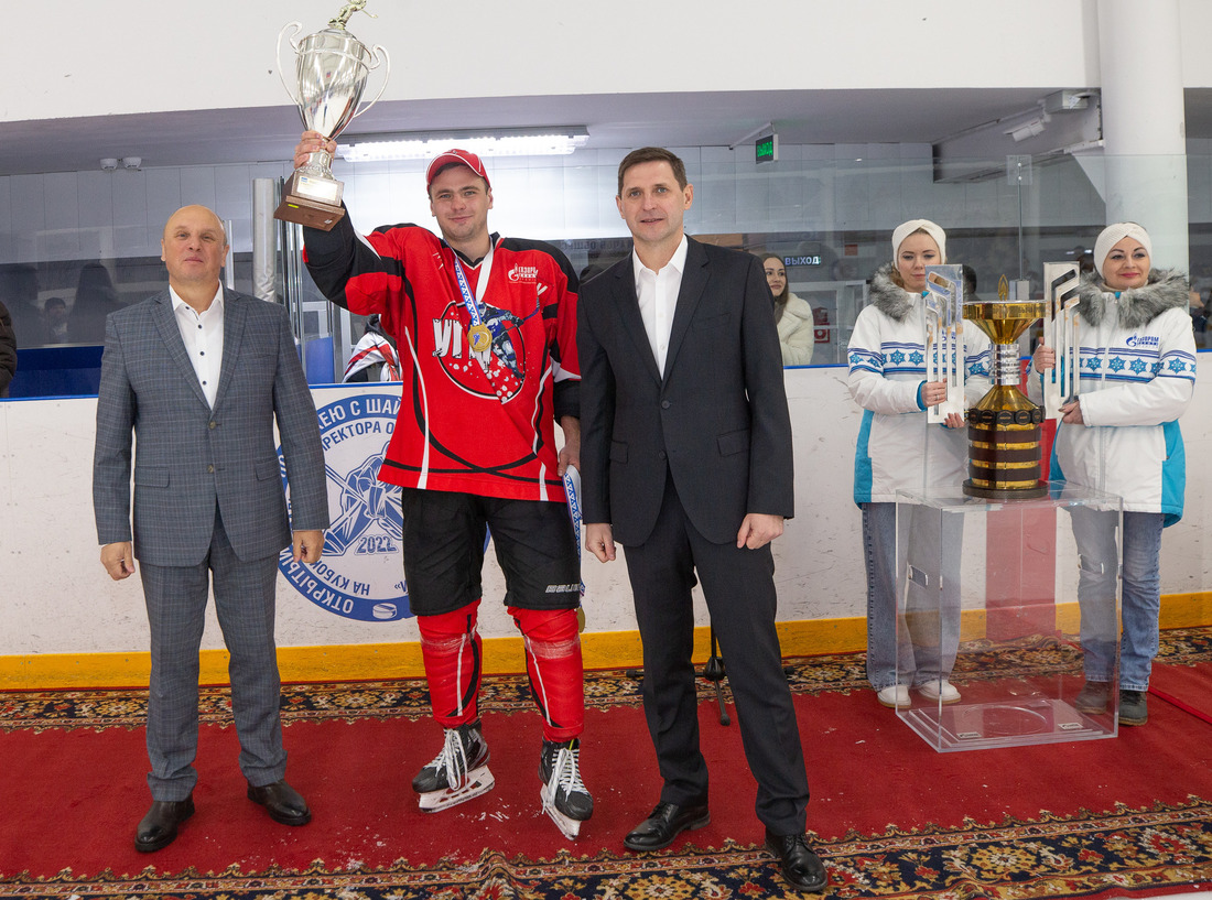 Торжественная церемония награждения победителей Чемпионата по хоккею с шайбой ООО «Газпром добыча Уренгой» между филиалами Общества сезона 2021\2022