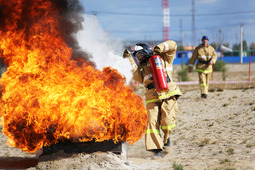 Задача огнеборца — не допустить распространение огня