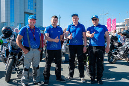 Участники мотопробега: Анатолий Сарахман, Андрей Коваль, Игорь Дубов, Сергей Зезюлин