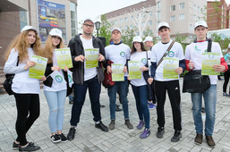 Участники первой смены экологического и трудового отрядов Общества "Газпром добыча Уренгой"